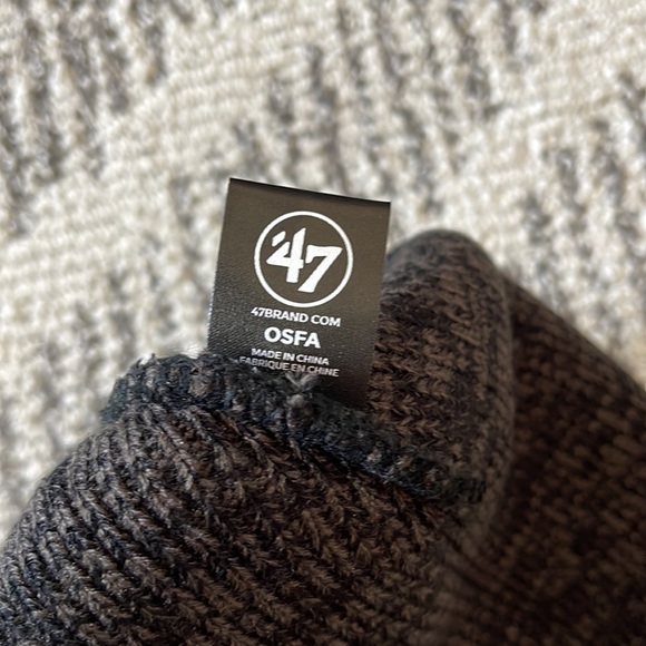 Steelers NFL 47Brand Adult Sized Beanie - Picture 4 of 4